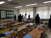 옥정중학교 학생회 임원들 4.16기억교실 방문, 세월호 참사 희생자 추모