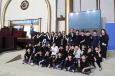 도의회, 수원시 초등학교 학생들 일일 도의원 체험 진행