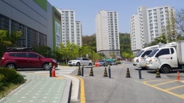 군포시 당동2 체육공원 진입로 대형판매시설 전용 출입구 전락