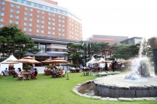 The-K호텔서울, 분수광장 바비큐 비어 파티 개최