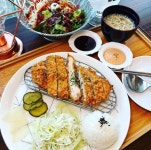 생생정보 3900원 도토리묵무침·수제 돈가스 어디?