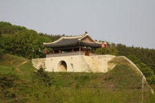 김포 문수산성 성벽 정밀 발굴조사 실시