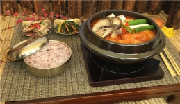 수도권 최고의 고속도로 휴게소 음식은… 명인오모가리김치찌개