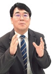 의왕 사랑채노인복지관 박철상 부장 어르신들 무한 돌봄… 최고의 쉼터 꿈꿔요