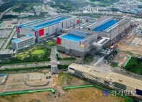 삼성전자, 반도체 격차 더 벌린다… 평택 최대 공장 건설 본격화