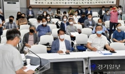 용인 하이닉스, 안성천 수계 유해물질 배출 우려…폐수 무방류 원칙 지켜라