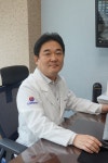 의료봉사로 이웃 사랑 실천하고 있는 김철수 안산동의한방병원장
