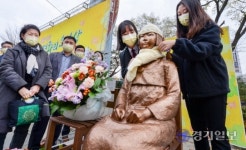 [포토뉴스] 인천에서 2번째 평화의 소녀상 서구청 마실거리 건립