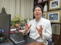 미래 주역 위해 기부 활동 홍성관 원장 지역사회 보탬되고파