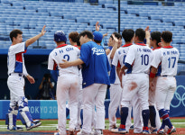 한국 야구, 이스라엘에 11대1 콜드게임 승…4강 안착