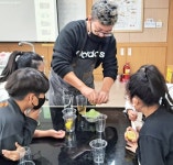 [꿈꾸는 경기교육] 바리스타·디자이너 만나 협업...용인 둔전초 색다른 수업 호응