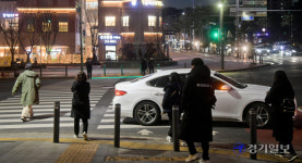 [현장, 그곳&] ‘보행자 보호 의무’ 강화에도…도내 보행자 안전 무시하는 무법 질주 여전