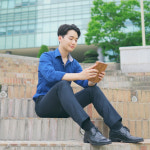 음악으로 교감하고 재능기부로 소통하는 칼림바 크리에이터 윤찬 씨