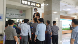 김동근 당선인 의정부시청 중앙 출입문 7월1일부터 개방한다