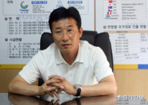 이을용 용인시축구센터 총감독 인성·실력 겸비한 선수 육성