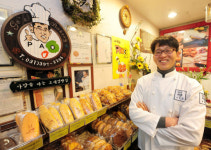 프랜차이즈만 전국구?..동네빵집도 SNS 날개달고 전국으로