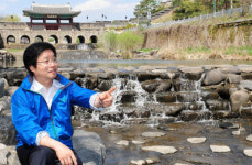 잃어버릴 뻔했던 수원천, 20년만에 시민들 추억까지 복원