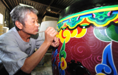 그 웅장한 북소리 완성해내는 건 손끝의 울림이죠