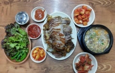 이 곳만은 꼭 가보자 - 수원 권선종합시장 족발골목