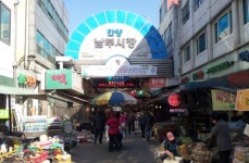 안양남부시장, 산지직송 채소 가격 저렴..情은 덤