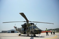 한국형 헬기 수리온 개발 완료...향후 200여대 군에 보급 성능은?