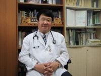 다사랑중앙병원 전용준박사-봄 산행, 정상주는 이제 그만