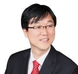 안산시의회 이민근 의원, 이동 매화초등학교 다목적체육관 건립 공로 인정 감사패