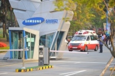 [중부포토] 삼성전자 불산 누출, 분주하게 오가는 119 구급대 차량