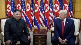“트럼프, 김정은 먼저 만날 듯”…중간선거 뒤 추가 정상회담 가능성