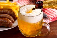 잔거품 없는 맥주는 시든 꽃이다: 맥주 편