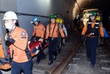 부산지하철 정차열차 처리 중 추돌사고