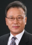 [동정] 재부산 호남향우회 회장직 연임 外