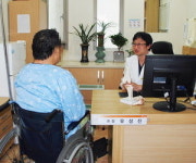 건강한 발걸음, 이웃에 큰 웃음