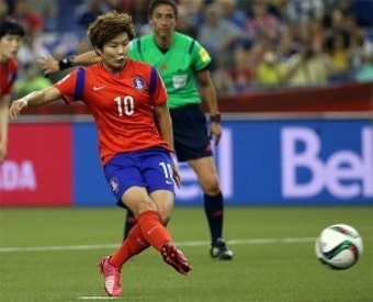 <2015 여자월드컵> 지소연-전가을 '연속 골'... 한국, 코스타리카에 2-1 역전 성공(전반 진행중)