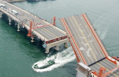 굳세어라 영도대교, 35일 만에 다시 우뚝