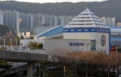 홈플러스 아시아드점, 추석 앞두고 비정규직 계산원 4명 해고...왜?