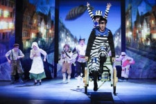 아이 웃음꽃 피우는 브레멘 음악대