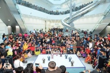 11일 개관 앞둔 국립부산과학관에 몰린 인파