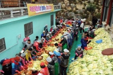 부산 동래구 온천2동 효자암, 김장김치 전달