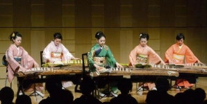 닮은 꼴 한국 가야금과 일본 고토 만난다