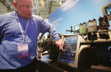 바퀴 단 스마트폰·인터넷…커넥티드 카(connected car) 시동