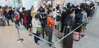 부산 사전투표소 청년 소외…첫날 투표율 4.4% 전국 꼴찌