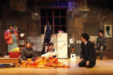 우리집 이야기인 양 울다가 웃다가…어머, 연극이었어?