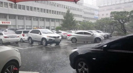 [부산날씨] 오후 3시기준 해운대구 많은 비…부산 전역 소나기