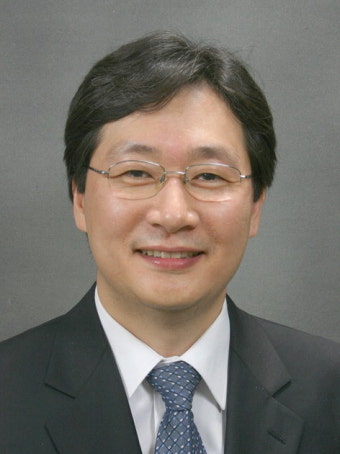 우주로 쏘아올리는 로켓…엔진은 어떤 원리일까