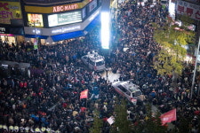 촛불 부산 5000명·서울 20만 명 광우병 이후 최다