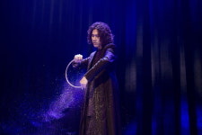 한국 무대가 받아주지 않던 그들…세계를 홀린 매직