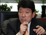 천호식품 김영식 회장, 촛불 폄하·가짜홍삼 물의로 회장직 사퇴