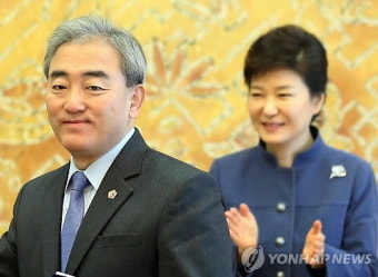 오늘 특검 출석 유진룡, 블랙리스트 작성에 박 대통령 개입 여부 진술 주목