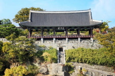 영남 제일의 명승 촉석루 오르면 마음 편안